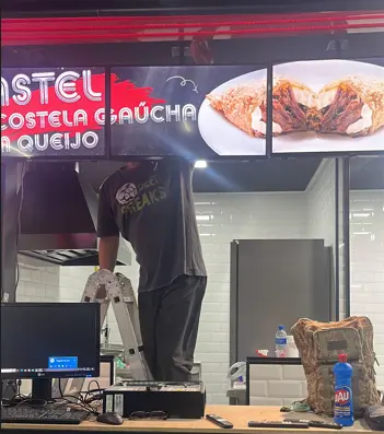 Execução da obra comercial